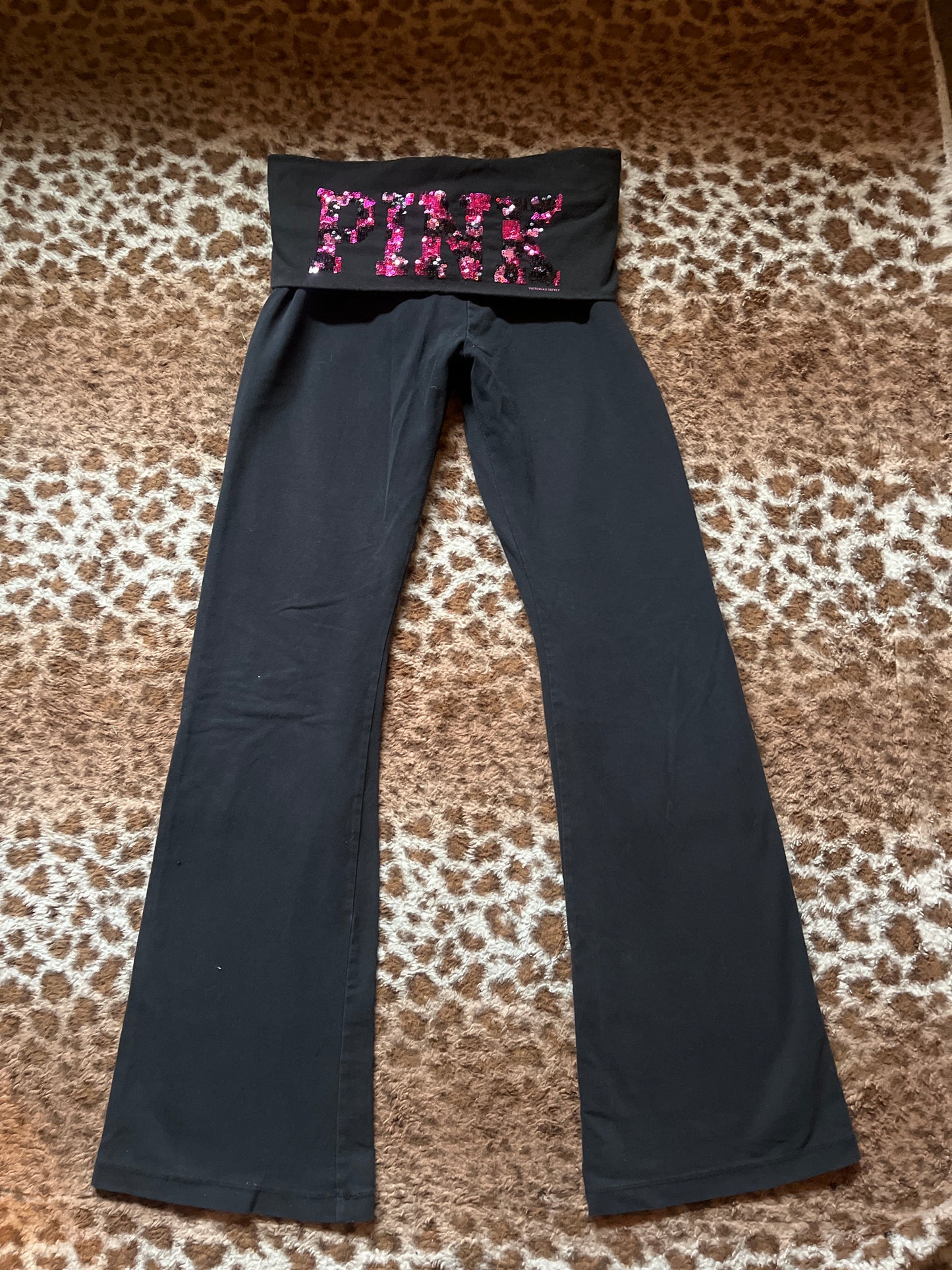 Vintage Victoria’s Secret fold over leggings sequin leopard print